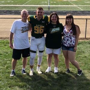 Meet your Posher, Cari